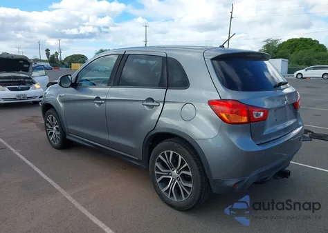 2016 Mitsubishi Outlander Sport 2.0 Es z USA, uszkodzony, nr VIN JA4AP3AUXGZ053842